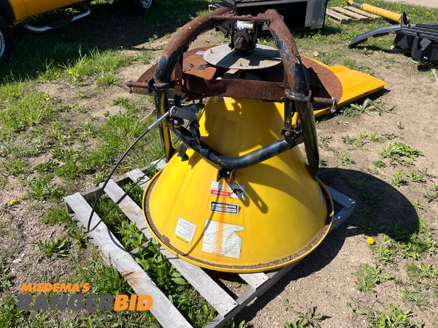 Lot 30-114 - Frontier Spreader SS2067B