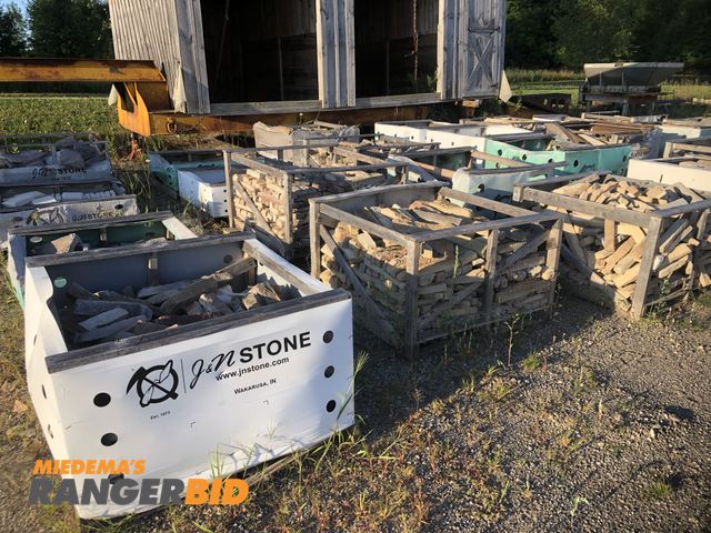 Lot 30-28A - 1 pallet, A, Stack stone / brick veneer, pallet approx 42"x42" x 20" high of new stack stone / brick...