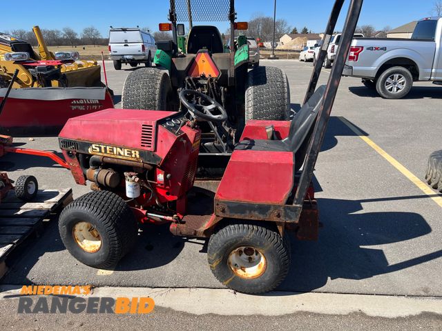 Lot 30-488 - Steiner 420 Tractor