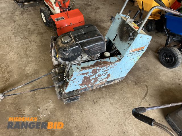 Lot 30-3751 - Target PAC IV Concrete Saw