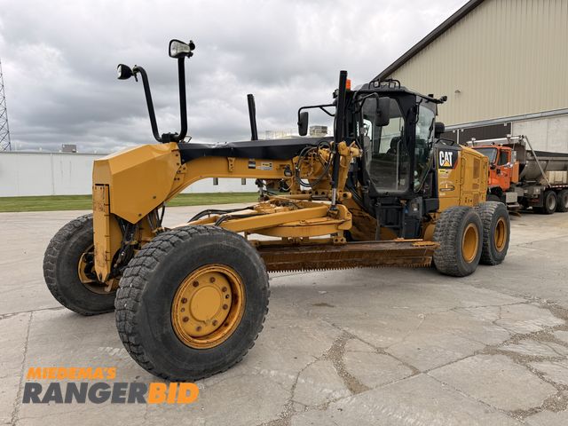 Lot 30-3949 - 2014 Cat 160M 3 AWD Grader