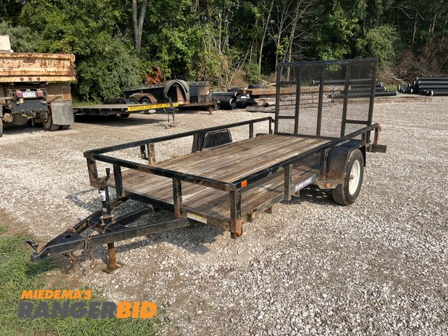 Lot 30-1536 - 2003 Sure-Trac . Equipment Trailer
