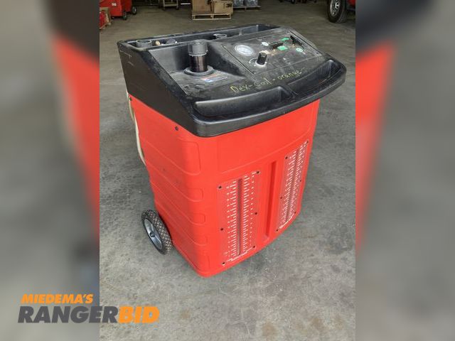 Lot 30-11306 - Coolant recovery machine