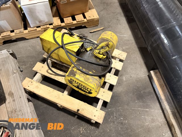 Lot 30-3868 - Budgit 2 ton hoist Runs and operates, however did not pass inspection.
Municipality owned, seller wi...