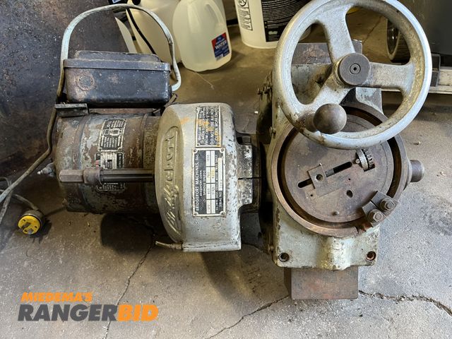 Lot 30-10589 - Bridgeport Bridgeport Milling Machine Head

Pickup by appointment only, seller can load with forklif...