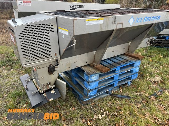 Lot 30-1993 - Ice Breaker Stainless Steel Salt Spreader.  Has been sitting for over 2 years. Current working condi...