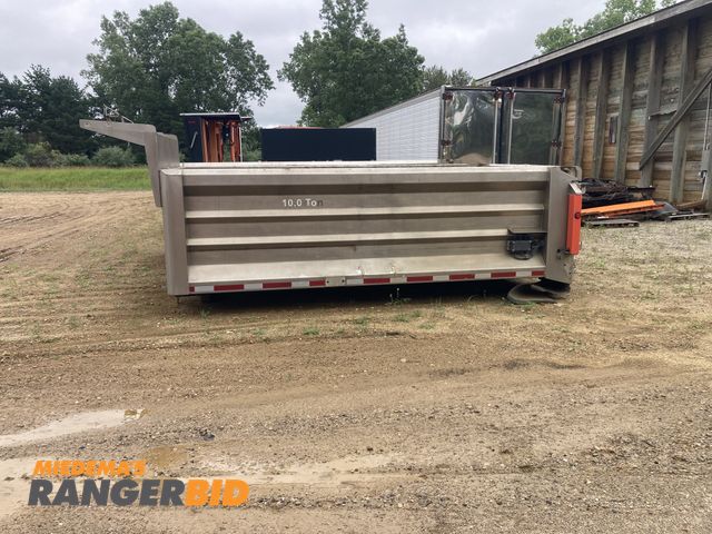Lot 30-11288 - 14' Stainless Steel Dump Box