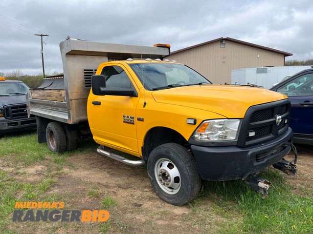 Lot 30-2111 - 2014 Dodge RAM 3500 with a 6.4L V8 OHV 16V engine. with 42,081 miles Regular Cab Dump Bed Pickup Tru...