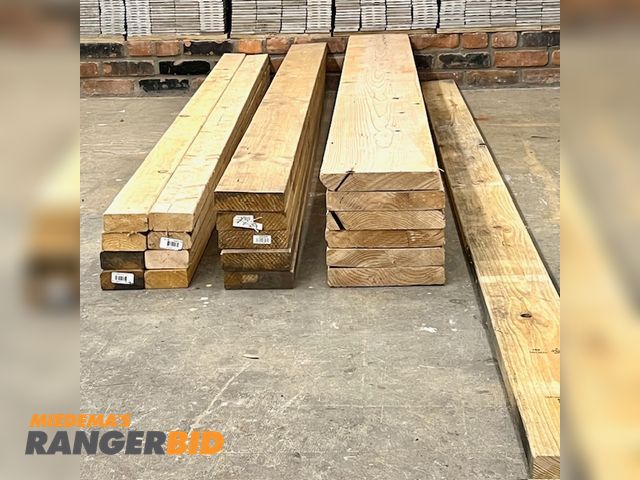 Lot 30-9777 - Lot Building materials including lumber, plywood and roof repair supplies Lot of lumber and building Materials