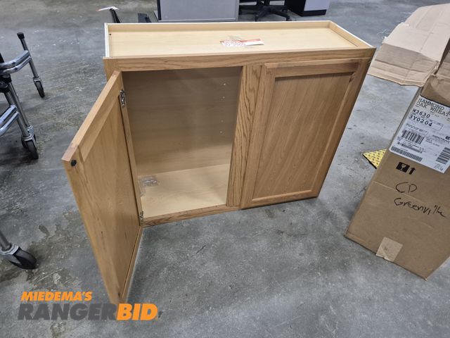 Lot 30-3886 - Honey Oak Upper Cabinet. New, never installed. Sold as is. Buyer responsible for loading. Appointmen...
