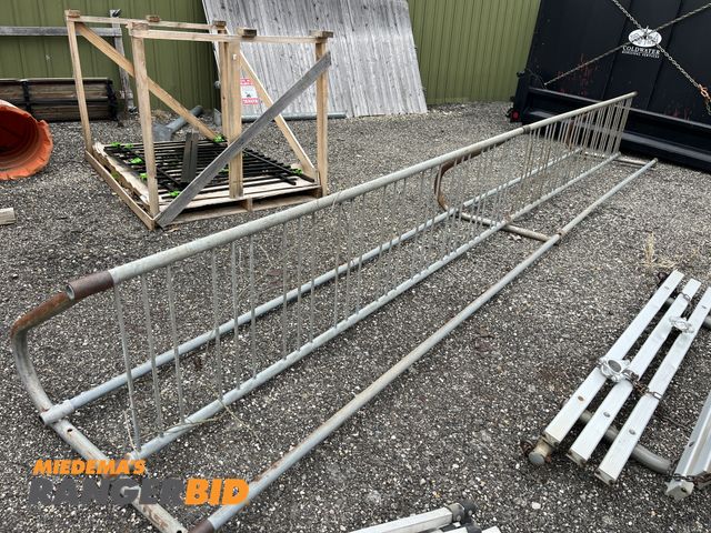 Lot 30-4447 - Metal Bike Rack