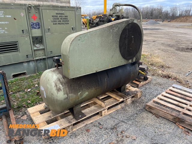 Lot 30-3790 - Binks 33-1048 Air compressor Municipality owned, seller will load.