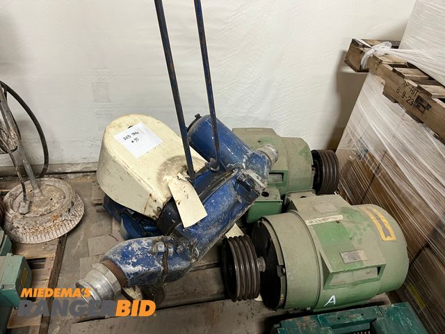 Lot 30-361 - (2) large 25hp electric motors and (1) gas powered pump