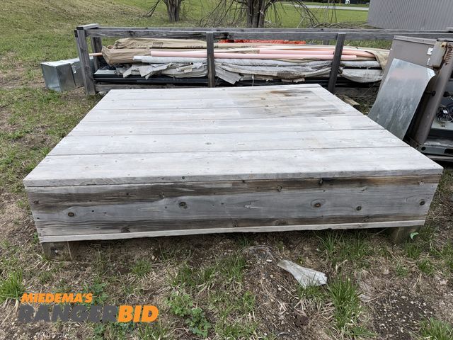 Lot 30-5778 - (1) 7' width x 21" height x 75" depth wood platform.