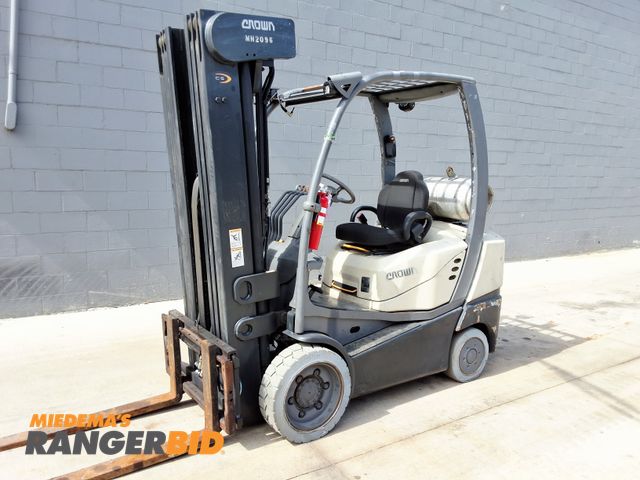 Lot 30-218 - 2020 Crown 5,000lbs Capacity Forklift - See Video for Operation, 4 Stage Mast