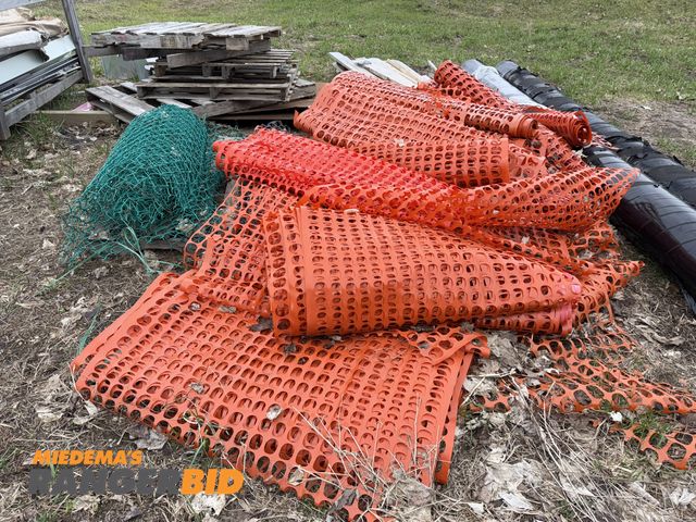 Lot 30-5776 - Large lot of assorted snow fence, includes (2) partial 4' rolls of chain link fence.