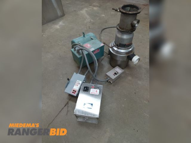 Lot 30-10365 - Fish Grinder