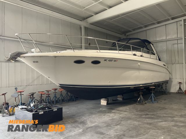 Lot 30-46244 - 2000 Sea Ray 38' Sundancer 38’ Cuddy Cabin