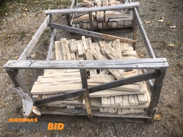 Lot 30-29Y - 1 pallet, Y, Stack stone / brick veneer, pallet approx 42"x42" x 8" high of new stack stone / brick ...