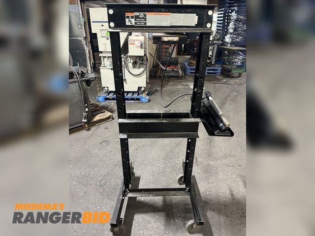 Lot 30-38 - Craftsman Professional 25-Ton Hydraulic Shop Press – Adjustable Bed – Rolling Frame - suitable for a...