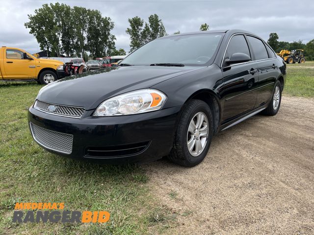 Lot 30-1144 - 2015 Chevrolet Impala Limited with a 3.6L V6 DOHC 16V FFV engine. LS Sedan FWD