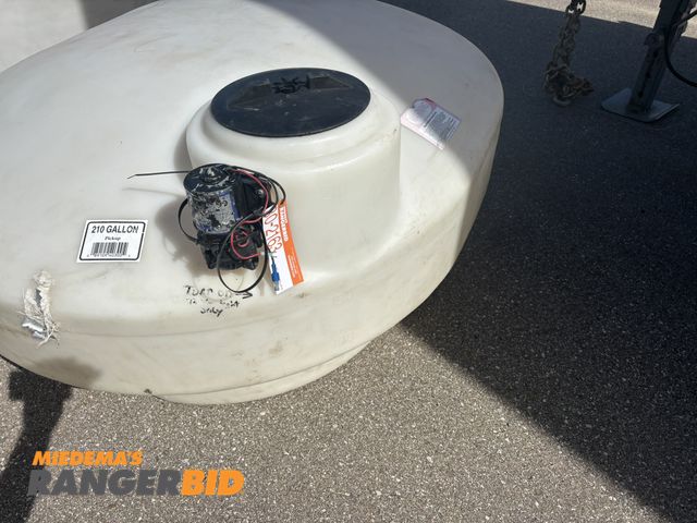 Lot 30-2163 - 210 Gallon Pickup tank.  Holds water.  No leaks.