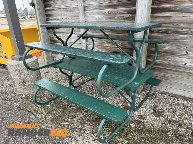 Lot 30-4128 - (2) Picnic Tables