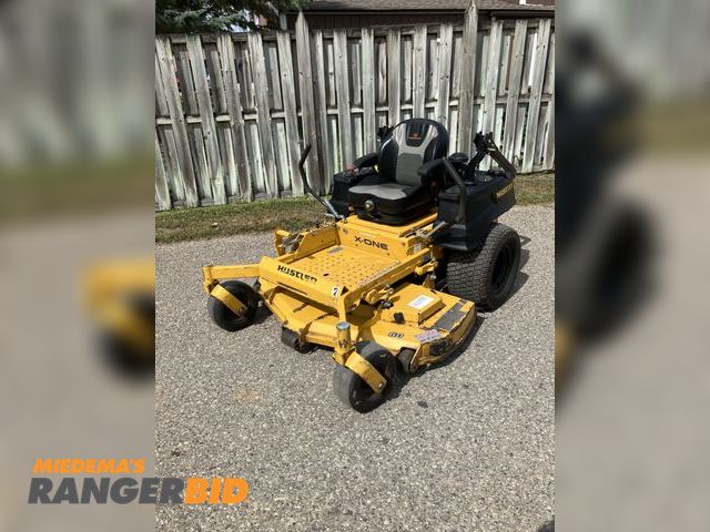 Lot 30-10585 - 2021 Hustler X-ONE 60 Zero-Turn Lawn Mower