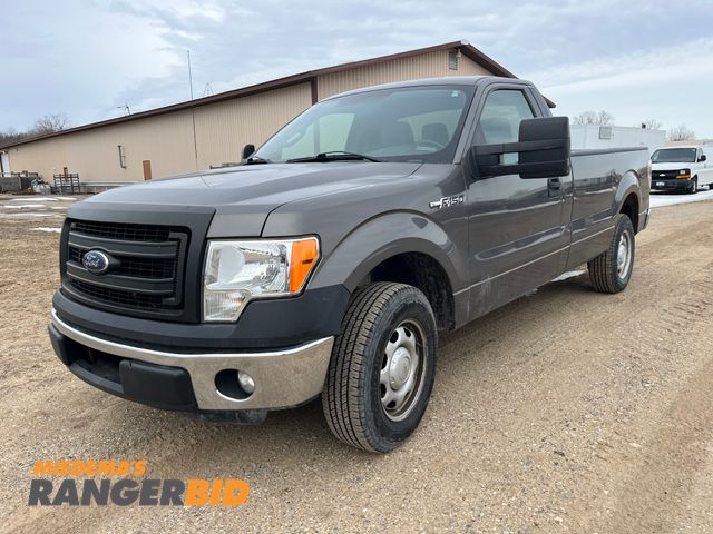 Lot 30-3081 - 2013 Ford F-150 with a 5.0L V8 OHV 16V engine with 71,142 miles Regular Cab Long Box Pickup Truck RW...