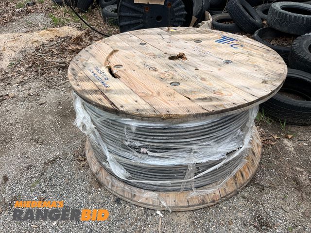 Lot 30-685 - 2550 ft Fiber Optic Cable