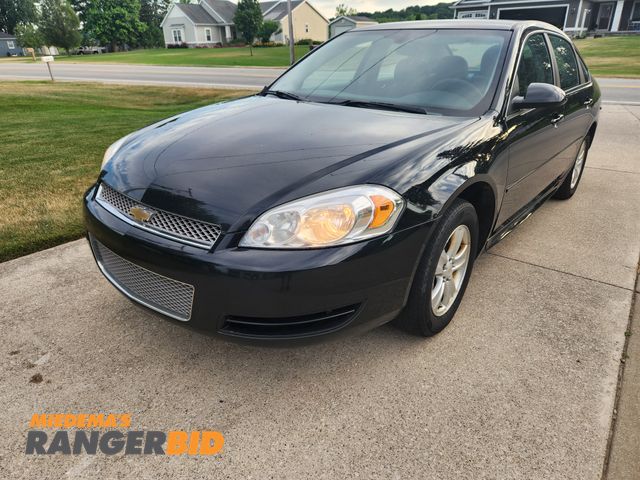 Lot 30-1597 - 2013 Chevrolet Impala Sedan FWD