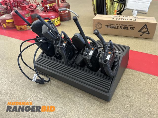 Lot 30-4737 - Motorola Emergency Radios