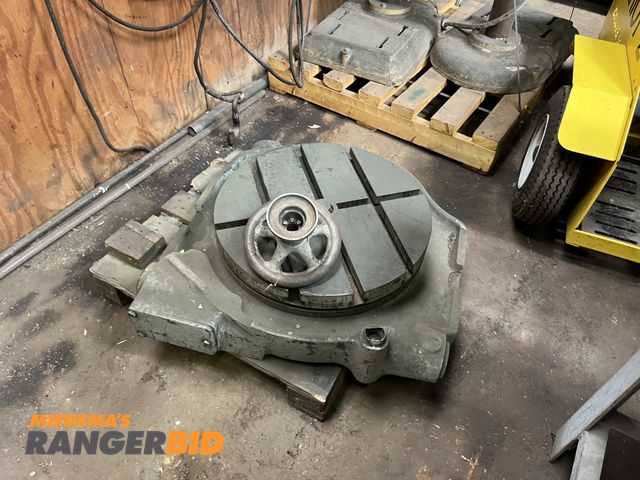 Lot 30-1017 - Rotary Table 20"