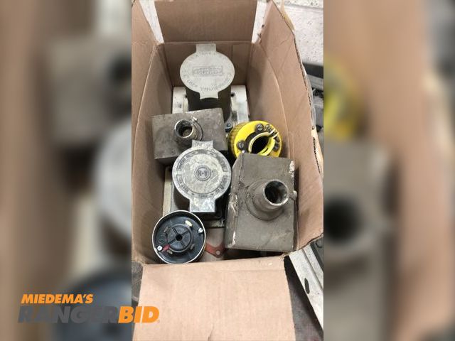 Lot 30-0 - 480 volt Welder Sockets & Plugs