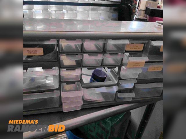 Lot 30-11267 - Iphone Varies iPhone accessories Huge lot of iPhone accessories camera, battery, ports , gtool and m...