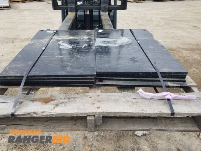 Lot 30-10501 - 10 pieces of 1/2" Thick Steel Plate Cut 28" x 18", powder coated Black, one 3/4" hole in corner of p...