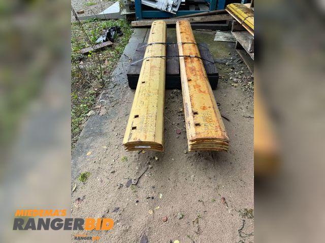 Lot 30-10002 - NOTE: Cutting edges are curved - 10 pcs. Standard 1/2" x 6" x 72"