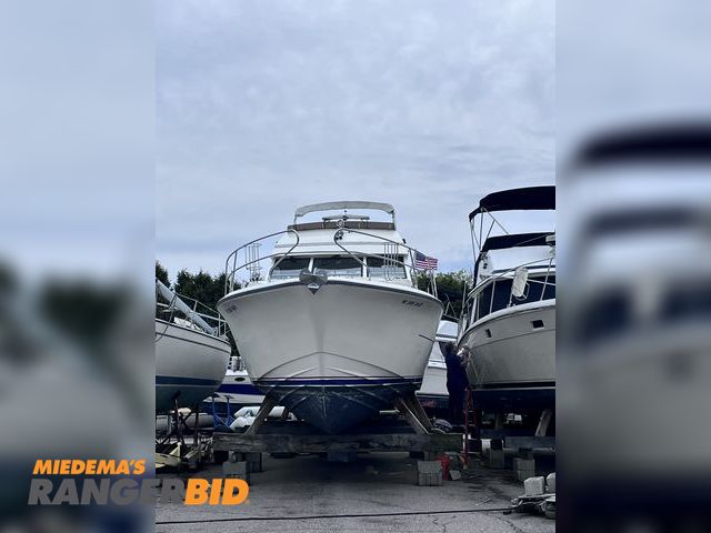 Lot 30-56890 - 1986 Princess 414 Motor “Lady Guinevere” Yacht Up for auction is “Lady Guinevere,” a 1986 Princess 4...