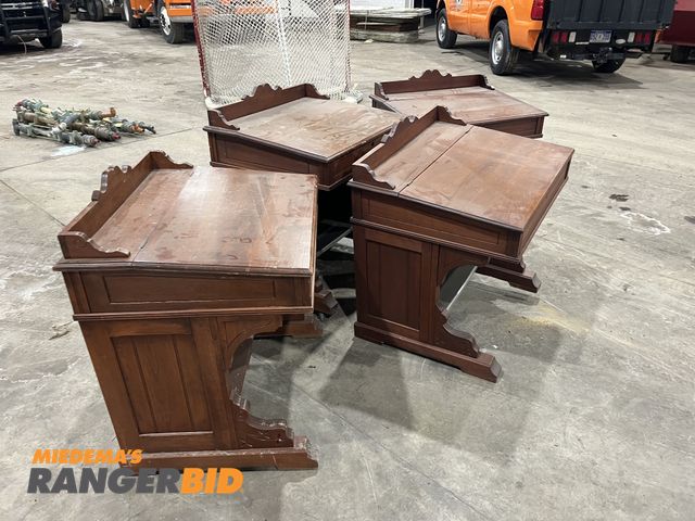 Lot 30-4639 - 4 Vintage Davenport Writing Desks