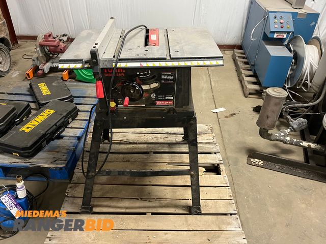 Lot 30-2471 - Craftsman 137.218020 10" Table Saw Electric Powered Single Phase 115 volt