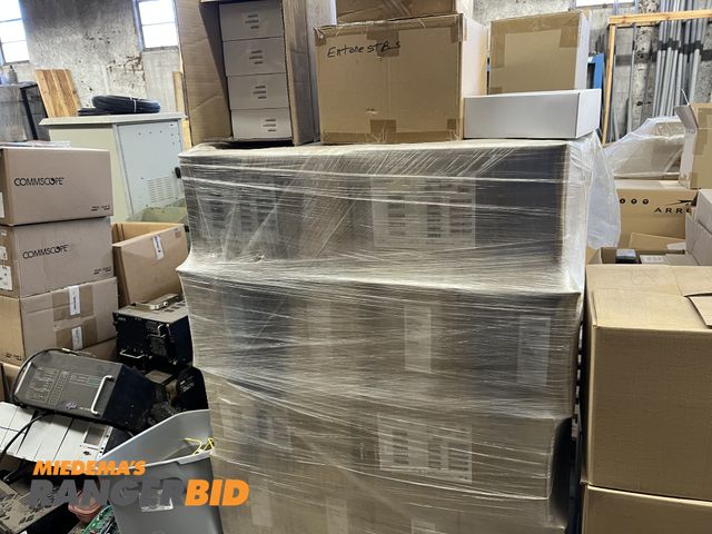 Lot 30-1952 - Amino Kamai 6 Media Receivers Pallet