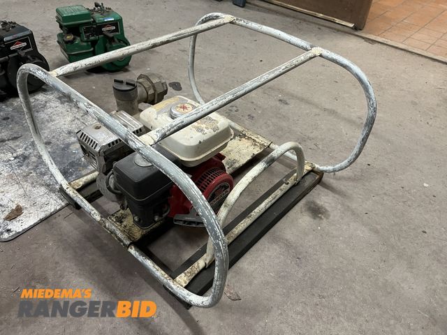 Lot 30-4412 - Honda GX110 2" Pump, Trash 3.5 HP Gas Powered Recoil Start