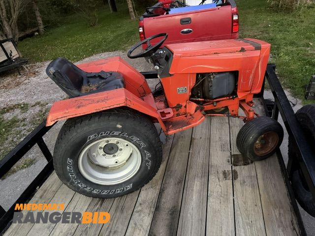 Lot 30-11534 - Case Ingersoll 448 Tractor Not currently running. Has electrical issues? Restore or parts.