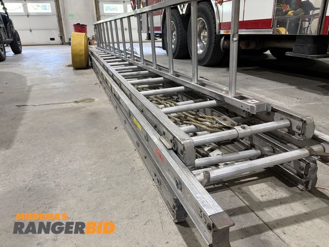 Lot 30-11493 - Bundle of Aluminum Fire Ladders / Extension Ladders