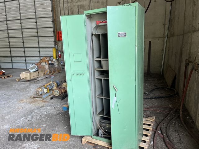 Lot 30-2395 - DoAll Saw Blade Cabinet. Comes with contents, including saw blades.