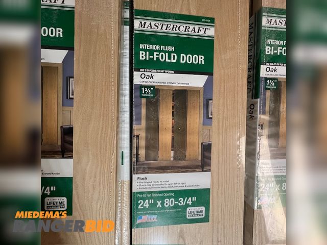 Lot 30-530 - 4 Mastercraft 24_oakflush_2_leaf bifold closet doors
