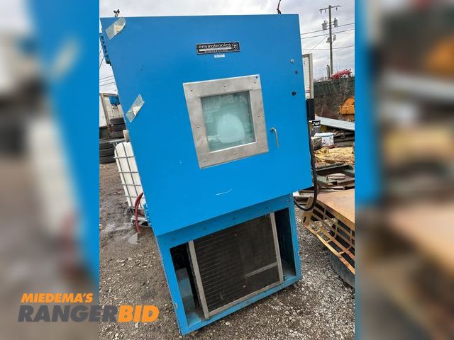 Lot 30-10162 - Environmental Chamber