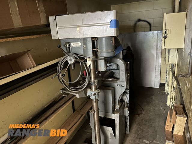 Lot 30-1076 - Delta / Rockwell Drill Press and Bandsaw
