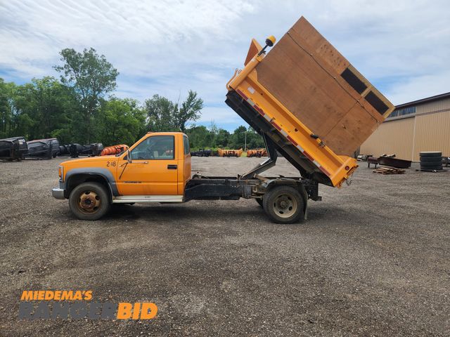 Lot 30-1629 - 2000 Chevrolet 3500 HD with Dump and Wood Chipper Box - SELLS SUBJECT TO APPROVAL OF WINNING BID Regular Cab Dump Bed Pickup Truck RWD