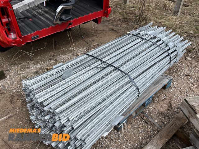 Lot 30-4822 - Bundle of Galvanized Coated Safety Fence Post - Heavy Duty, 7'